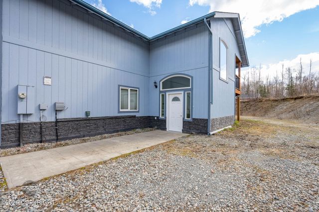 5960 W Hollywood Road, Wasilla, AK 99623