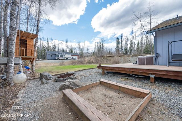 5960 W Hollywood Road, Wasilla, AK 99623