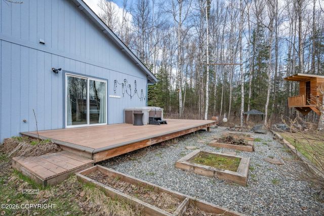 5960 W Hollywood Road, Wasilla, AK 99623
