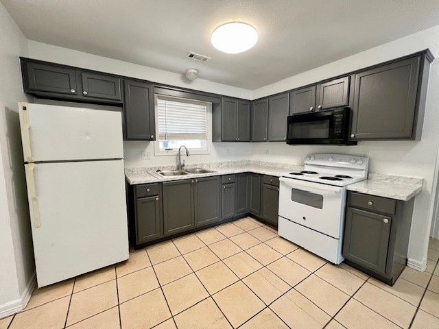 364 E 7th 4, Fayetteville, AR 72701