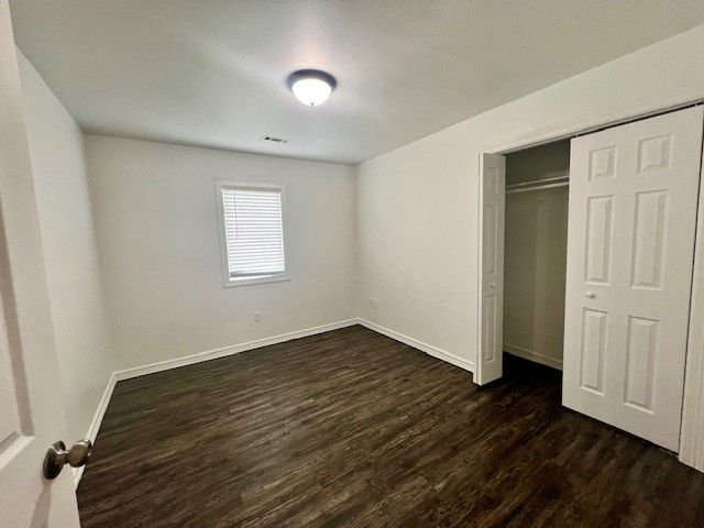364 E 7th 4, Fayetteville, AR 72701