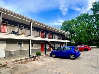 364 E 7th 4, Fayetteville, AR 72701