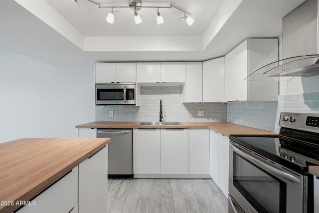 7940 E CAMELBACK Road 210, Scottsdale, AZ 85251
