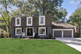 10504 Belinder Road, Leawood, KS 66206