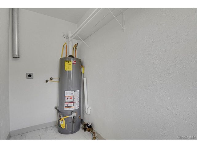 917 N Institute St, Colorado Springs, CO 80903