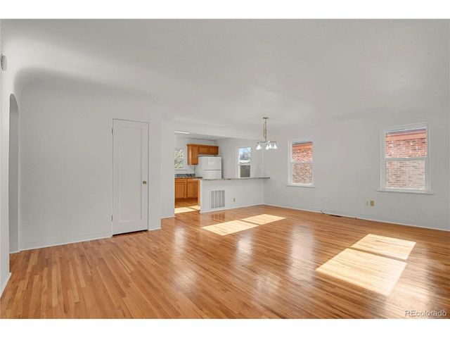 917 N Institute St, Colorado Springs, CO 80903