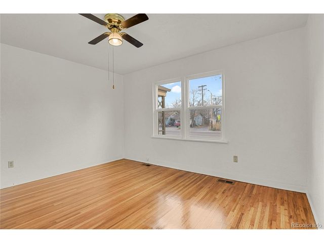 917 N Institute St, Colorado Springs, CO 80903