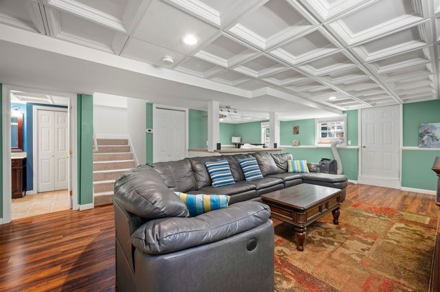 2 Melody Terrace, Dover, NH 03820