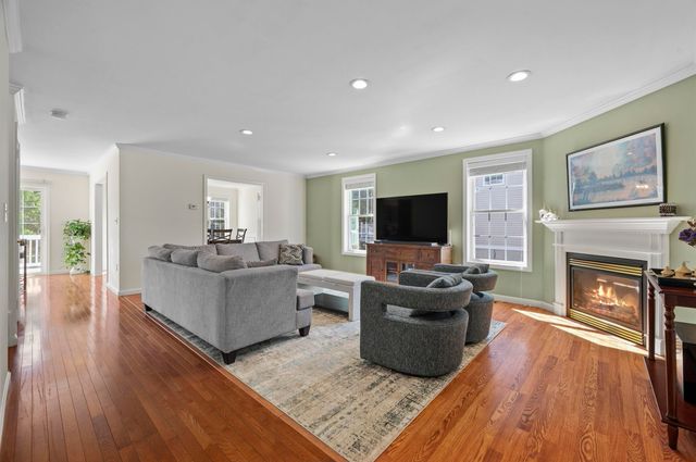 2 Melody Terrace, Dover, NH 03820