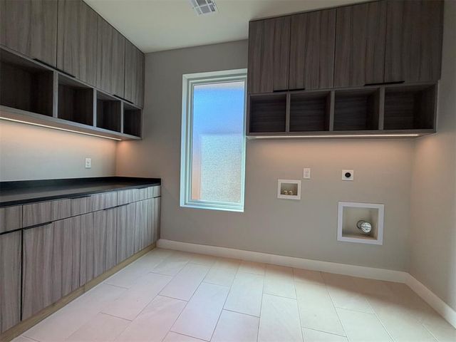 9321 SW 33rd Place, Oklahoma City, OK 73179