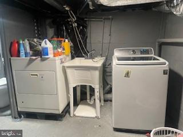 4220 HAMILTON AVE, Baltimore, MD 21206