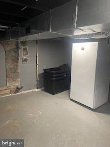 4220 HAMILTON AVE, Baltimore, MD 21206