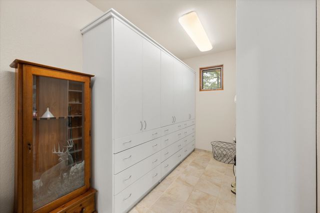 301 Bentwood Circle, Corsicana, TX 75109