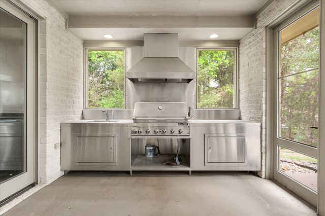 301 Bentwood Circle, Corsicana, TX 75109