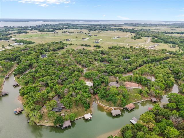 301 Bentwood Circle, Corsicana, TX 75109