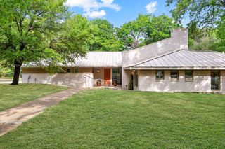 301 Bentwood Circle, Corsicana, TX 75109