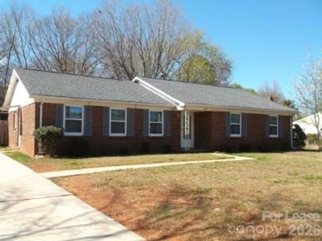6525 Harrisburg Road, Charlotte, NC 28227
