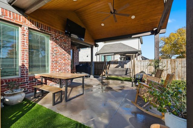 709 Lake Cove Drive, Little Elm, TX 75068