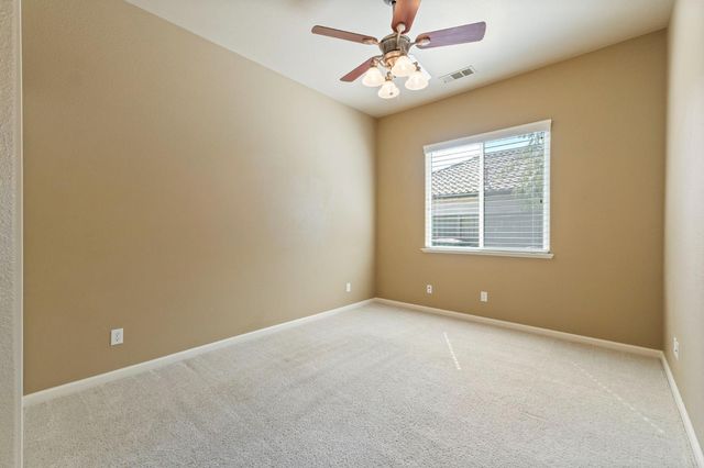 1914 N Greenfield Avenue, Clovis, CA 93619