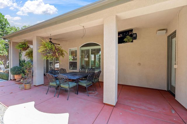 1914 N Greenfield Avenue, Clovis, CA 93619