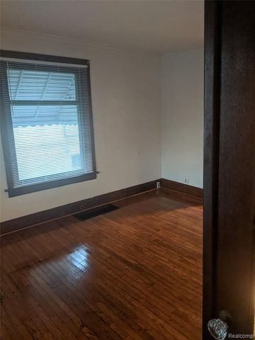 2333 Benjamin Street, Saginaw, MI 48602