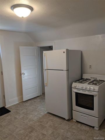 2333 Benjamin Street, Saginaw, MI 48602