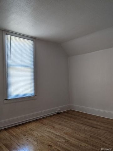 2333 Benjamin Street, Saginaw, MI 48602