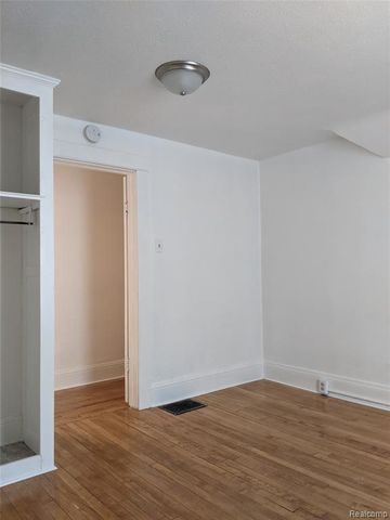 2333 Benjamin Street, Saginaw, MI 48602