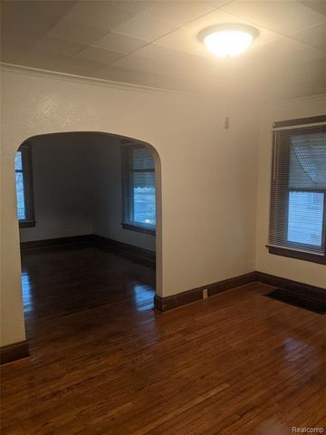 2333 Benjamin Street, Saginaw, MI 48602