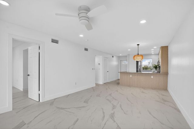 9880 Marina Boulevard 1536, Boca Raton, FL 33428