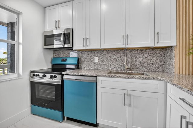 9880 Marina Boulevard 1536, Boca Raton, FL 33428