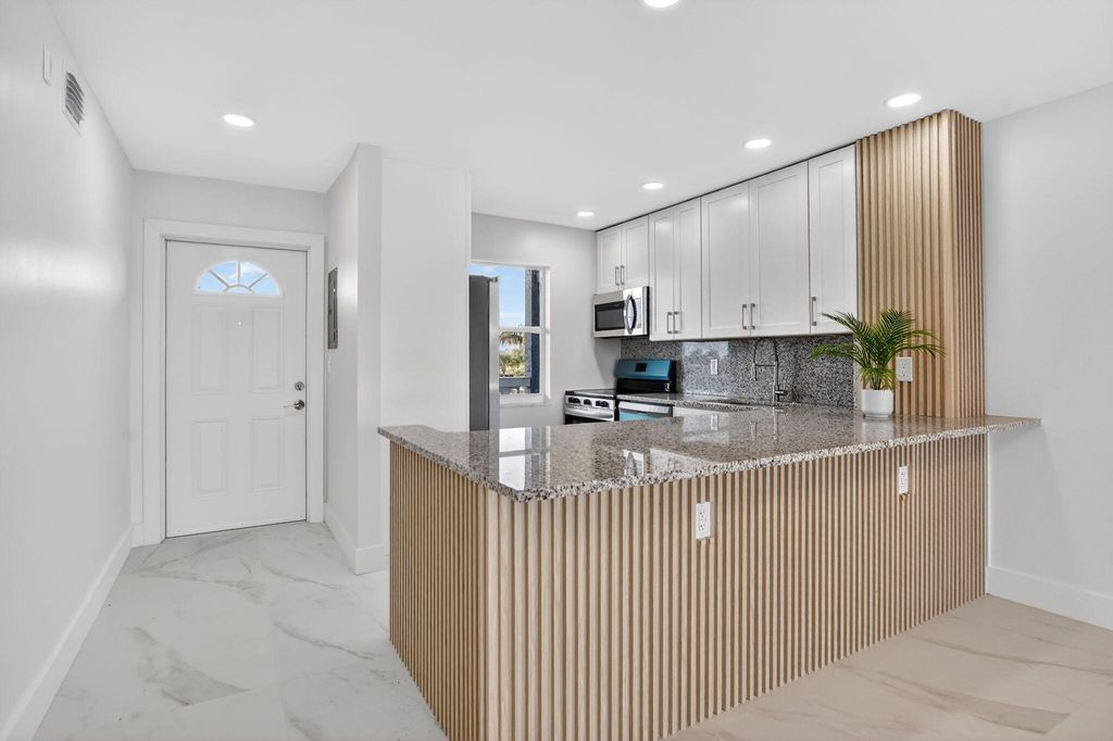 9880 Marina Boulevard 1536, Boca Raton, FL 33428