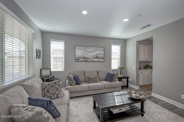 3948 Stirrup Court, Palmdale, CA 93551