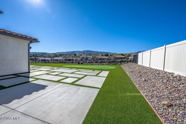 3948 Stirrup Court, Palmdale, CA 93551