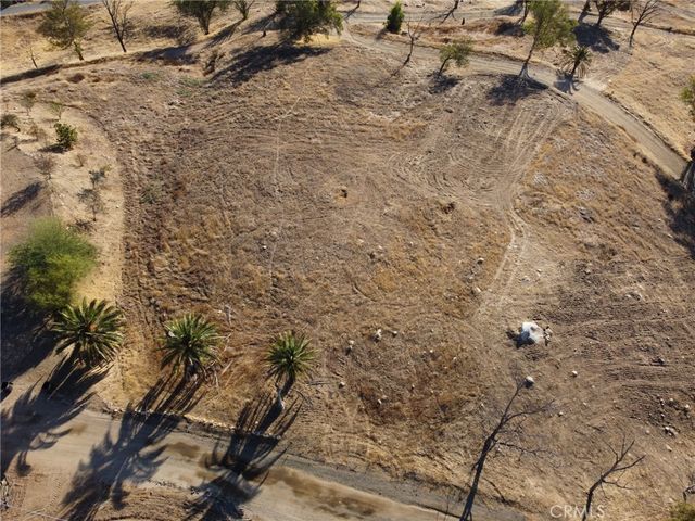 2 Hill Avenue, Lake Elsinore, CA 92530