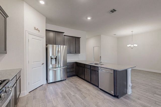 10925 Klondike Lane, Aubrey, TX 76227