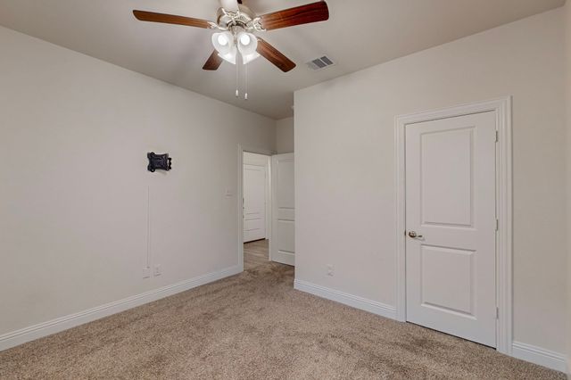 10925 Klondike Lane, Aubrey, TX 76227