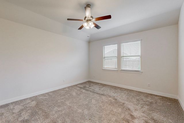 10925 Klondike Lane, Aubrey, TX 76227