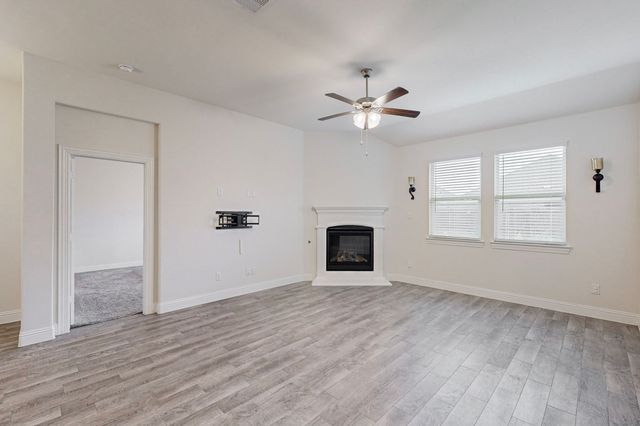 10925 Klondike Lane, Aubrey, TX 76227