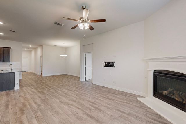 10925 Klondike Lane, Aubrey, TX 76227