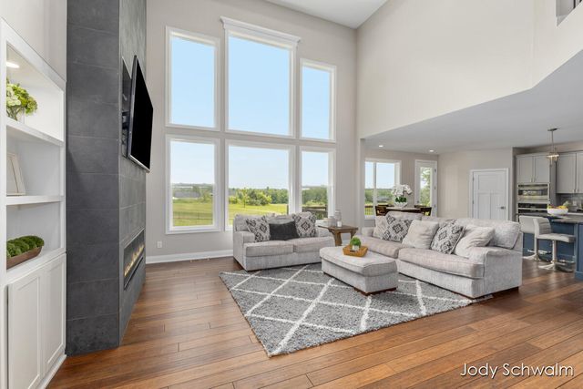 3619 12 Mile Road NE, Rockford, MI 49341