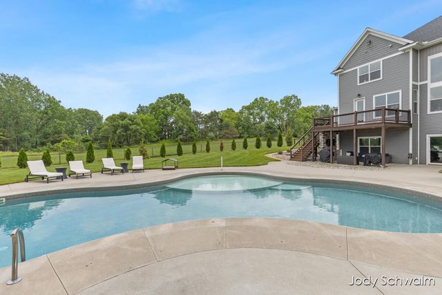3619 12 Mile Road NE, Rockford, MI 49341