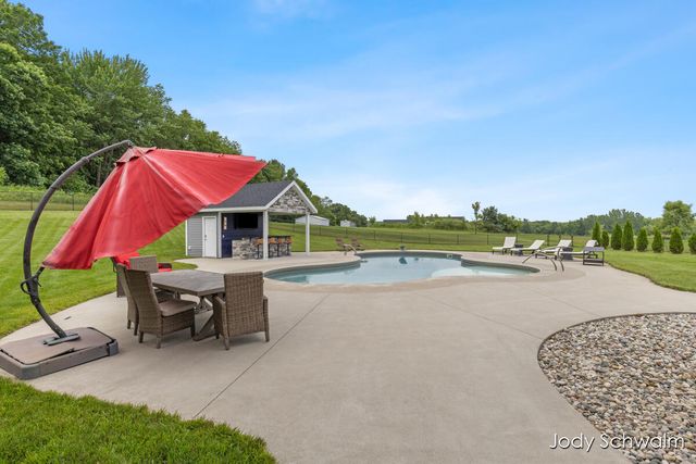 3619 12 Mile Road NE, Rockford, MI 49341