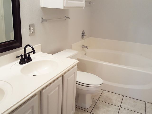 3848 Kirby Drive, Denton, TX 76210