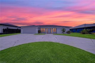 1417 Everest PKWY E, Cape Coral, FL 33904