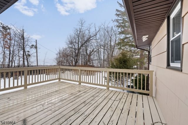 9 Adelaide Ter, West Milford Twp., NJ 07480