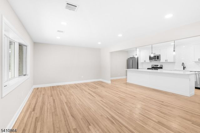 9 Adelaide Ter, West Milford Twp., NJ 07480