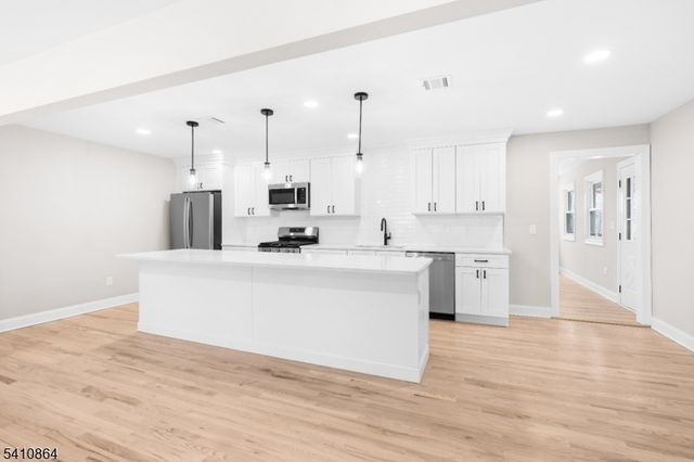 9 Adelaide Ter, West Milford Twp., NJ 07480