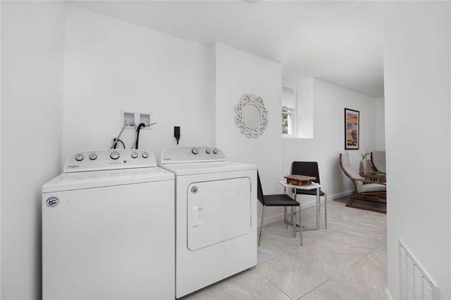 25 Webb Avenue, Warwick, RI 02889