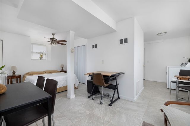 25 Webb Avenue, Warwick, RI 02889